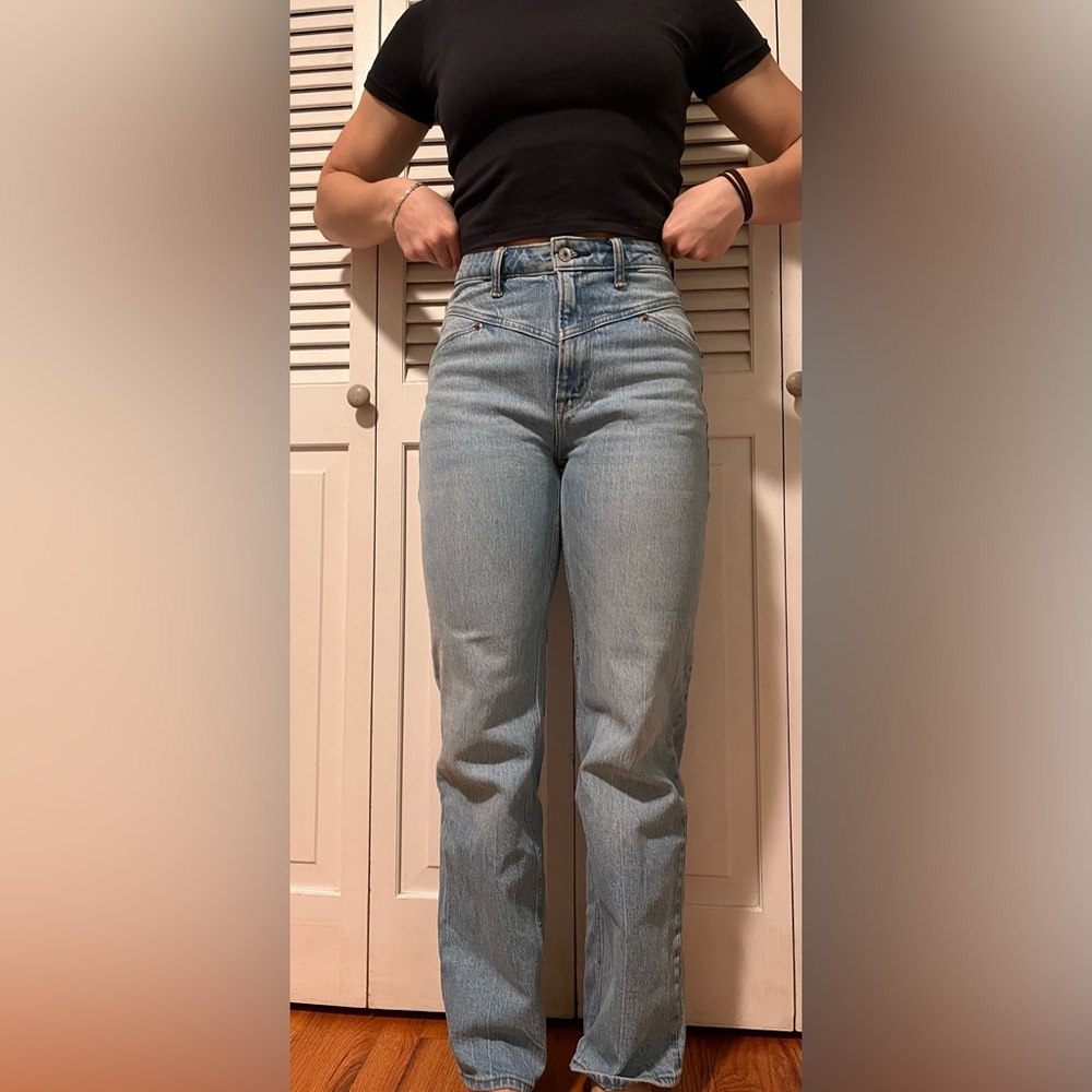 Abercrombie curve love high rise 90s relaxed jeans medium front yike